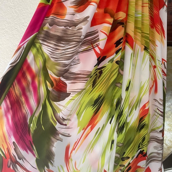 Dress - Picture 5 of 7